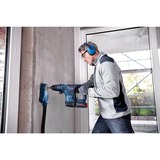 Bosch Professional Akku-Bohrhammer GBH 18V-34 CF Professional blau/schwarz, 2x Akku ProCORE18V 8,0Ah, Bluetooth Modul, Koffer