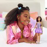 Mattel Barbie Fashionista Puppe im Paillettenkleid mit Satinrock 