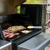 Masterbuilt Holzkohlegrill + Smoker Gravity 800 schwarz