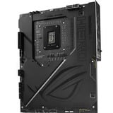 ASUS ROG MAXIMUS Z890 HERO BTF, Mainboard schwarz