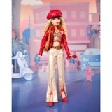 Mattel Barbie Signature My Scene Barbie-Sammlerpuppe im von der Jahrtausendwende inspirierten Outfit 