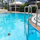 TFA Digitales Solar-Poolthermometer weiß/hellblau, mit Befestigungsleine
