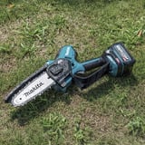Makita Akku-Astsäge, Kettensäge UC029GZ XGT, 40Volt blau/schwarz, ohne Akku und Ladegerät