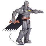 Spin Master Batman 30 cm Deluxe-Actionfigur mit Schlag- und Wurffunktion, Spielfigur 5 Ausrüstungsgegenstände, Licht- und Soundeffekte