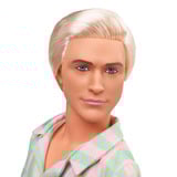 Mattel Barbie The Movie - Ken Puppe mit Surfbrett 