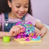 Spin Master Gabby's Dollhouse Deluxe Room Spielset - Wellness Raum mit Meerkätzchen, Spielfigur 