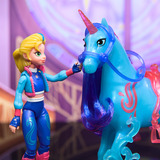 Spin Master Unicorn Academy - Isabel und Einhorn River, Spielfigur mit echter Mähne und Schweif sowie Bürste