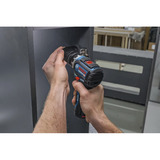 Bosch Professional Akku-Bohrschrauber GSR 12V-32 FC Professional, 12Volt blau/schwarz, 2x Li-Ionen Akku 2,0Ah, L-BOXX, Metallbohrfutteraufsatz, Bohrhammeraufsatz 