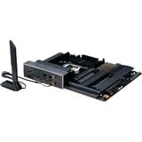 ASUS ProArt X670E-CREATOR WIFI, Mainboard schwarz/bronze