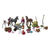 Schleich Horse Club Adventskalender 2025 - Weihnachtswunder Fohlenaufzucht, Spielfahrzeug 