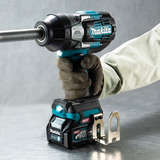Makita Akku-Schlagschrauber TW011GZ XGT, 40Volt blau/schwarz, ohne Akku und Ladegerät, mit 138mm Langschaft 3/4"-Vierkant