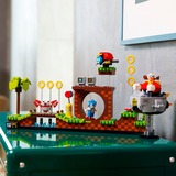 LEGO 21331 Ideas Sonic the Hedgehog - Green Hill Zone, Konstruktionsspielzeug Set mit Dr. Eggmann, Egg-Mobil und weiteren Figuren, Geschenkidee für Erwachsene