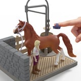 Schleich Horse Club Sofia's Pferdewaschplatz, Spielfigur 