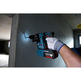 Bosch Professional Combo Kit Akku-Bohrschrauber 18 Volt 65 + Bohrhammer 18 Volt 26 mit 2 Akkus 5 Ah und Ladegerät, Sets Kit