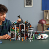 LEGO 76300 DC Super Heroes Batman Arkham Asylum, Konstruktionsspielzeug 
