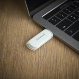 Intenso FLASH LINE 128 GB, USB-Stick weiß, USB-C 3.2 Gen 1