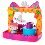 Spin Master Gabby's Dollhouse - Balkon-Spielset Baby Box Talentwettbewerb, Spielfigur 