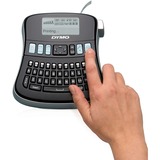 Dymo LabelManager 210D+, Beschriftungsgerät schwarz/silber, mit QWERTZ-Tastatur, S0784470