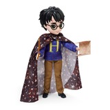 Spin Master Wizarding World Harry Potter - Geschenkset mit Harry Potter-Puppe, Spielfigur ca. 20,3 cm groß, inkl. Besen, Tarnumhang und weiterem Zubehör