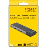 DeLOCK Externes USB Type-C Combo Gehäuse für M.2 NVMe PCIe oder SATA SSD, Laufwerksgehäuse schwarz, werkzeugfrei