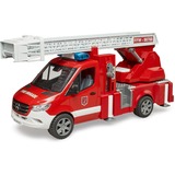 bruder 02673 MB Sprinter Feuerwehr mit Light & Sound Modul, Modellfahrzeug rot/weiß, Drehleiter, Pumpe