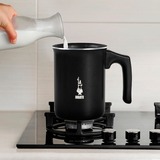 Bialetti Tutto Crema, Milchaufschäumer schwarz, Für 6 Tassen