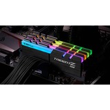 G.Skill DIMM 32 GB DDR4-4000 Quad-Kit, Arbeitsspeicher schwarz, F4-4000C18Q-32GTZRB, Trident Z RGB, XMP