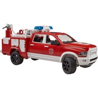 bruder RAM 2500 Feuerwehreinsatzwagen mit Licht und Sound, Modellfahrzeug 