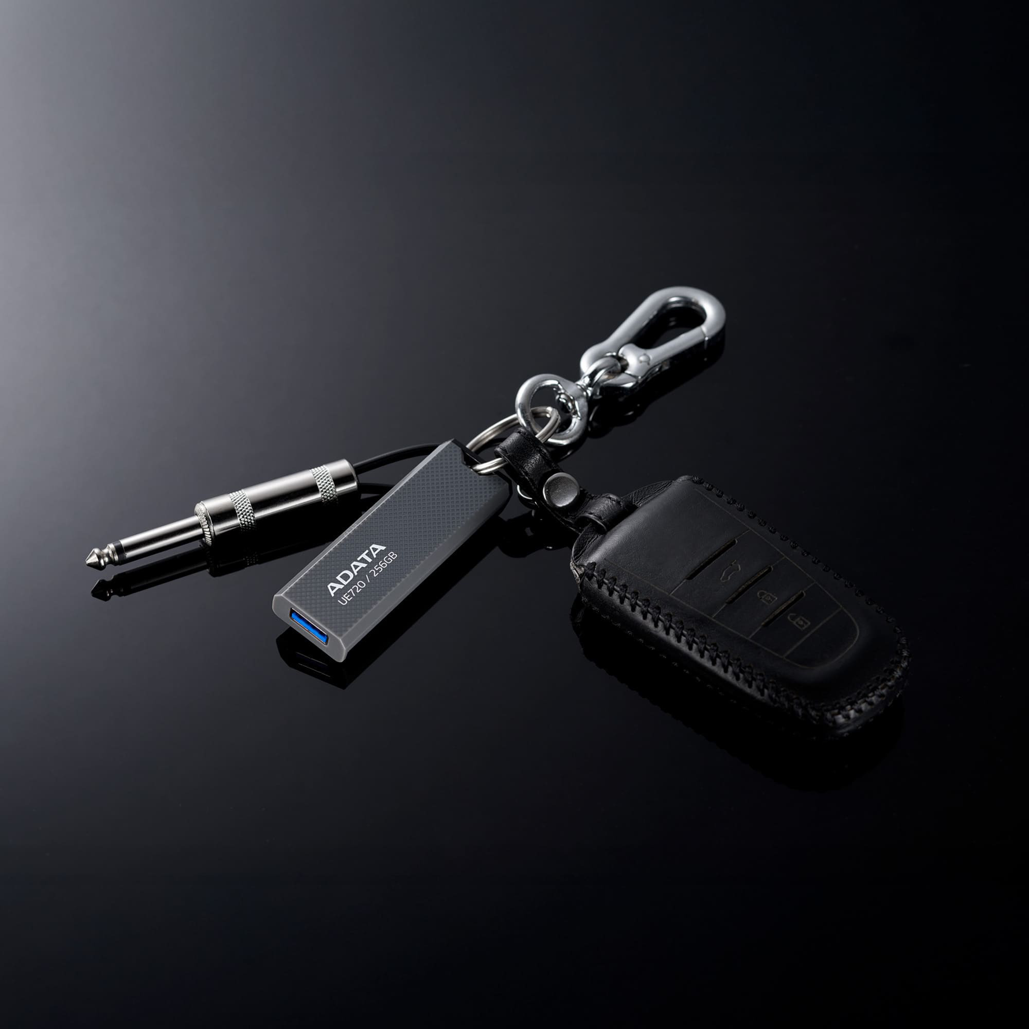 ADATA UE720 256 GB, USB-Stick USB-C 3.2 (10 Gbit/s)